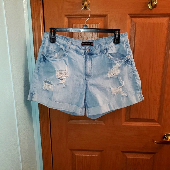 Dollhouse Pants - Womens dollhouse jean shorts. Size 16
